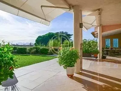 Appartement, 245 m²