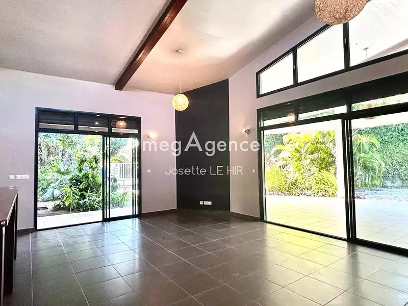 Maison, 174 m²