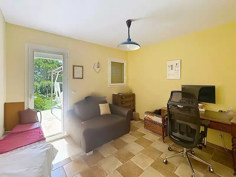 Maison, 330 m²