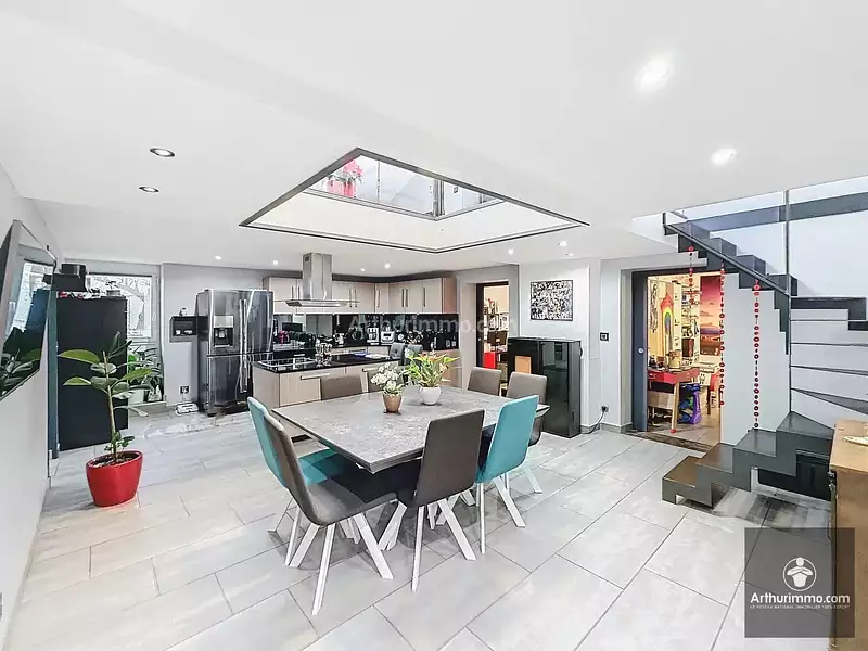 Maison, 195 m²