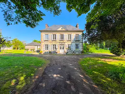 Maison, 630 m²