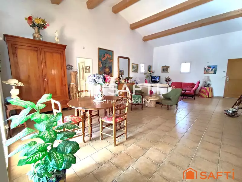 Maison, 159 m²