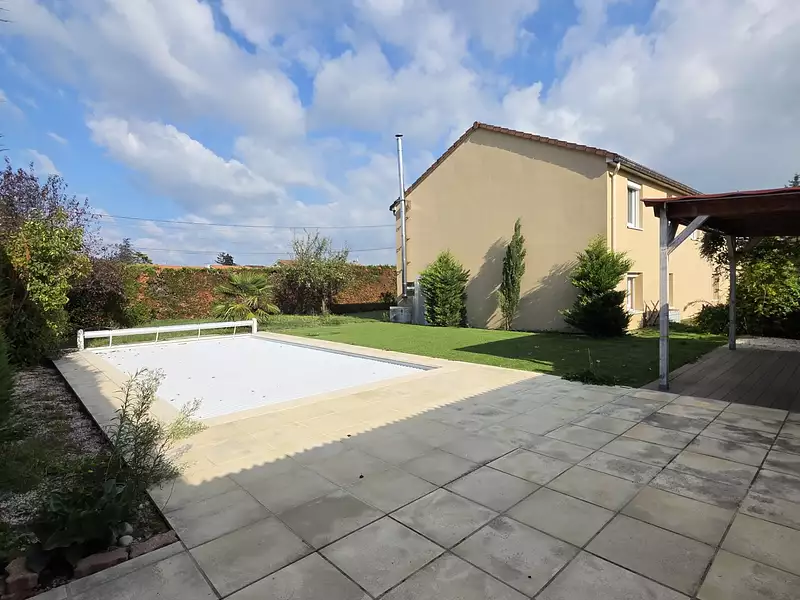 Maison, 184 m²
