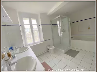 Maison, 265 m²