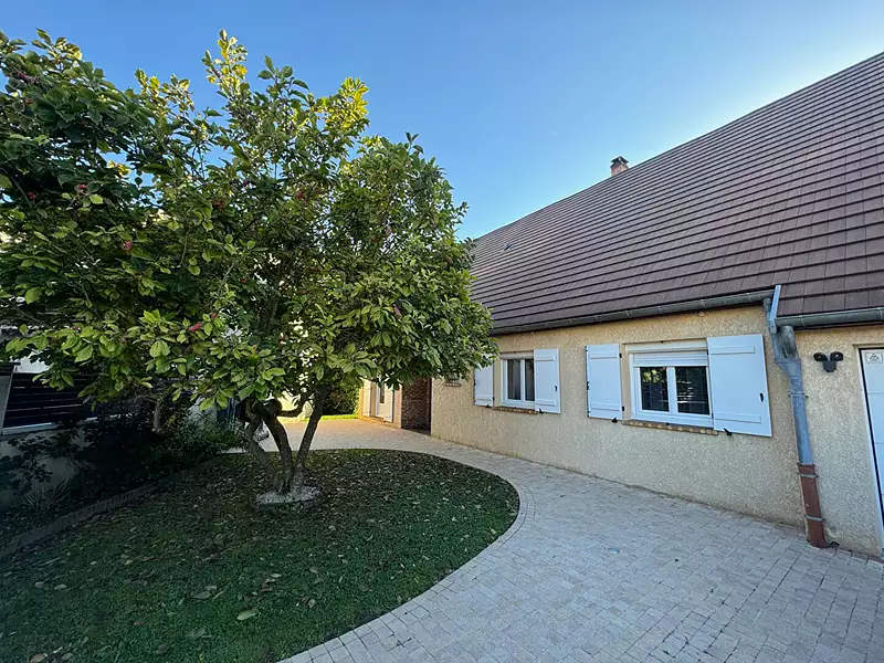 Maison, 221 m²