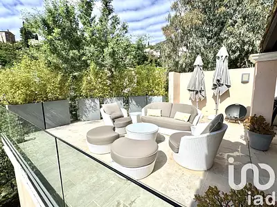 Maison, 221 m²