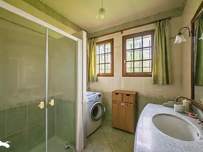 Maison, 233 m²