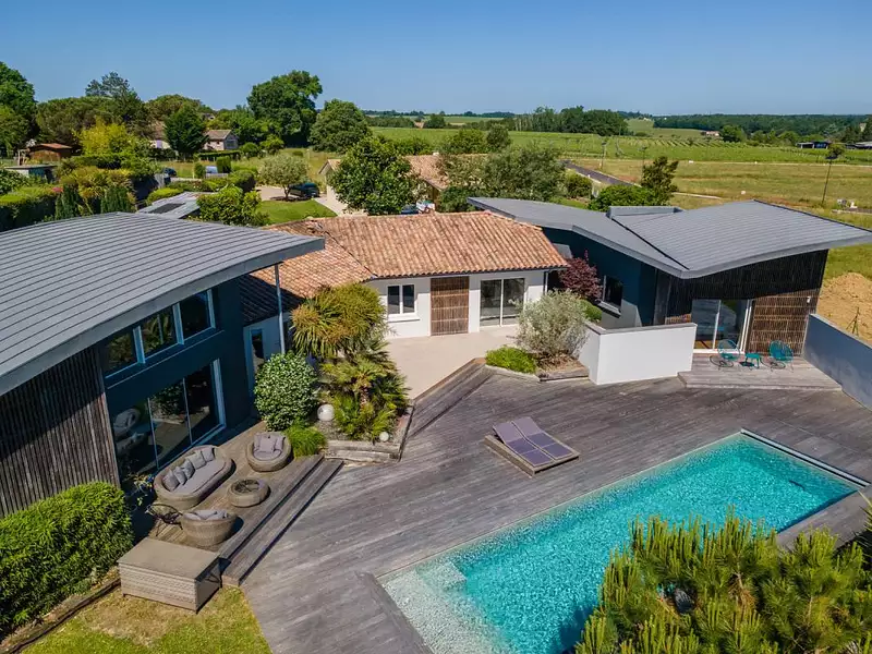 Maison, 254 m²