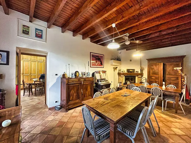 Maison, 216 m²