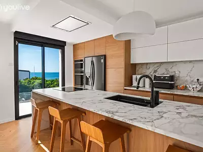 Maison, 240 m²