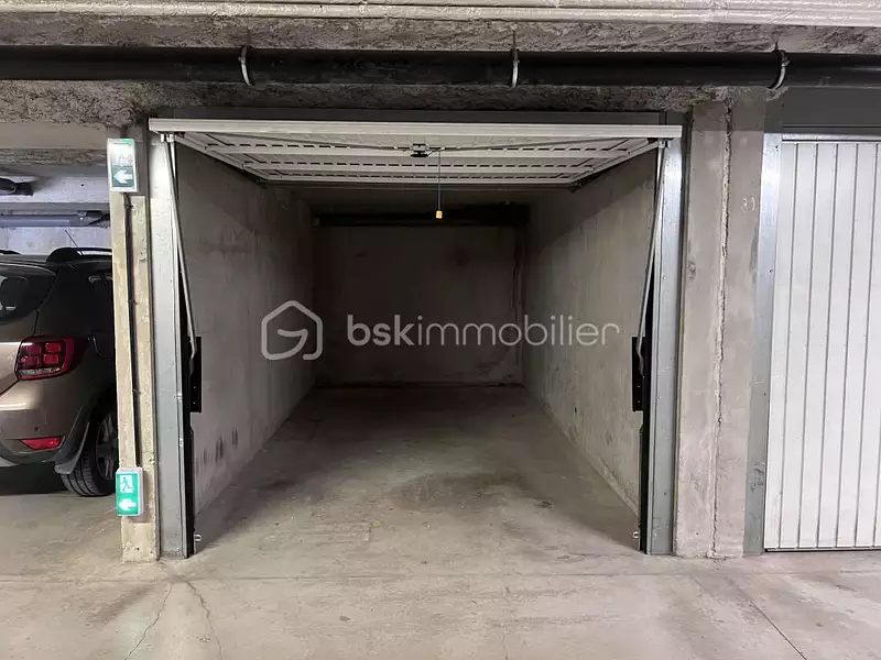 Parking, 12 m²