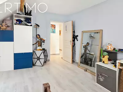 Maison, 242 m²