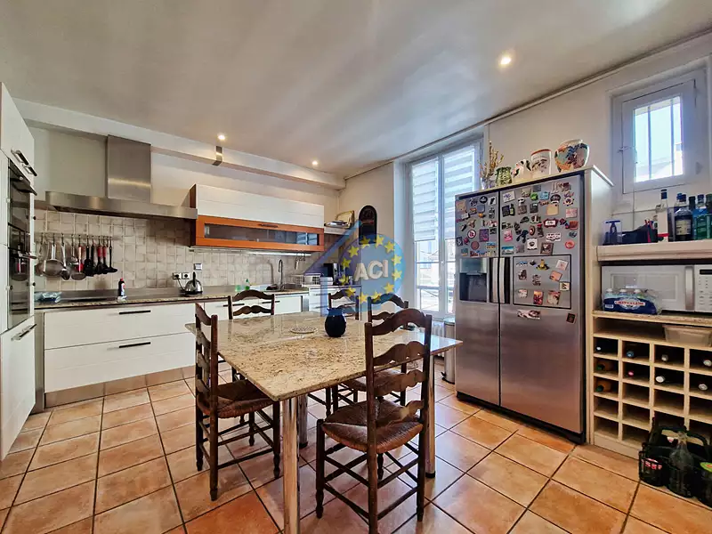 Appartement, 342,05 m²
