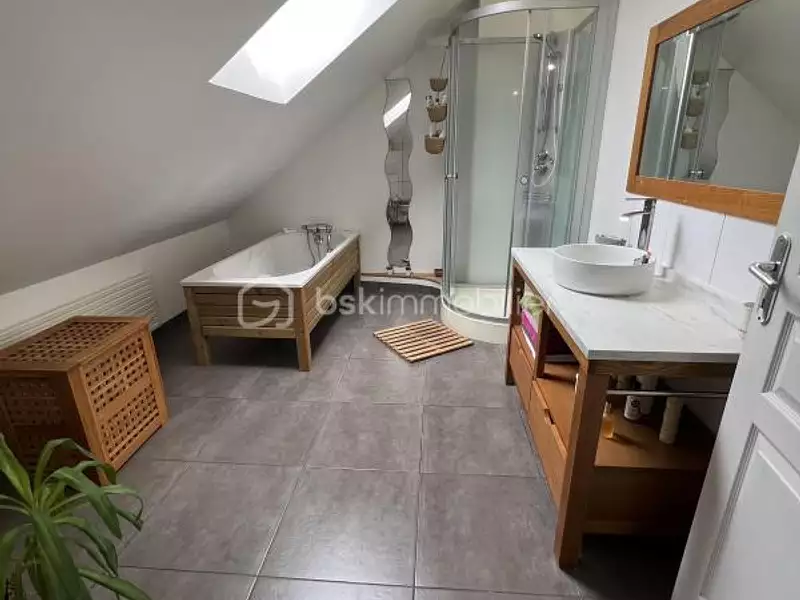 Maison, 185 m²
