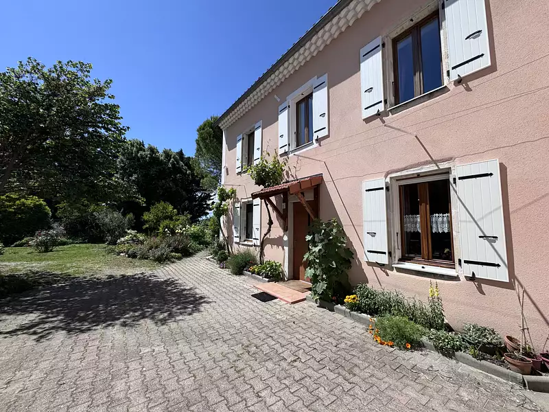 Maison, 246 m²