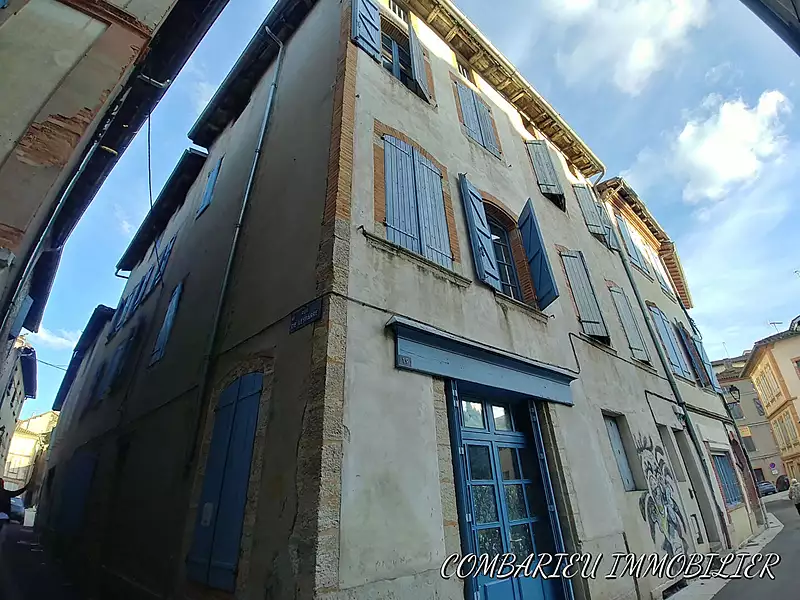 Immeuble, 170 m²