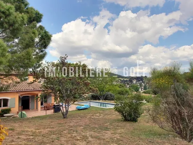 Maison, 300 m²