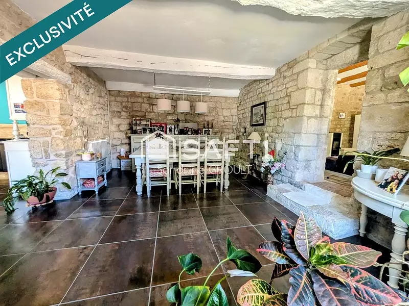 Maison, 230 m²