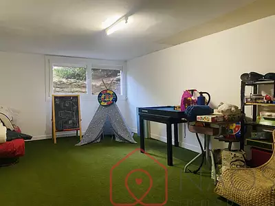 Maison, 230 m²