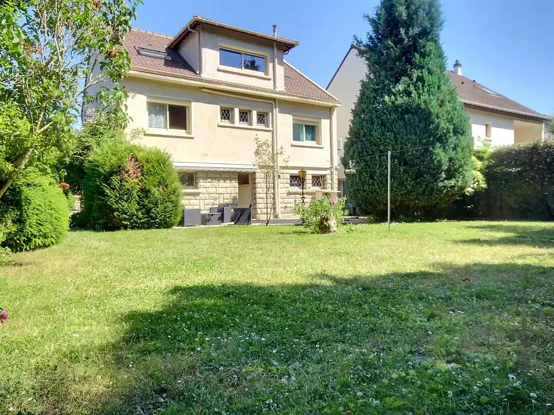 Maison, 170 m²