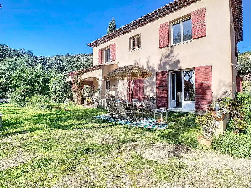 Maison, 175 m²