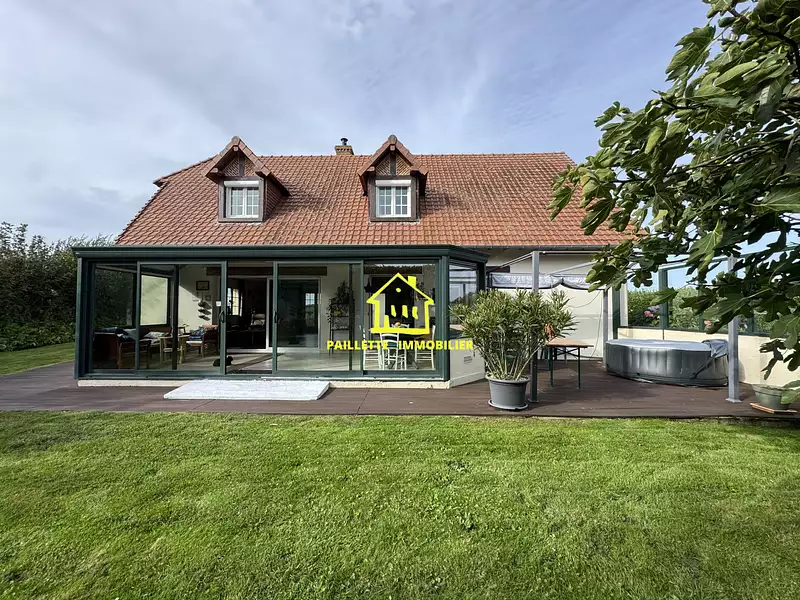 Maison, 185 m²