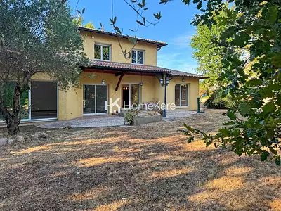 Maison, 185 m²