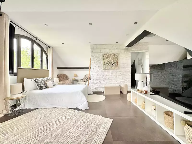 Maison, 280 m²