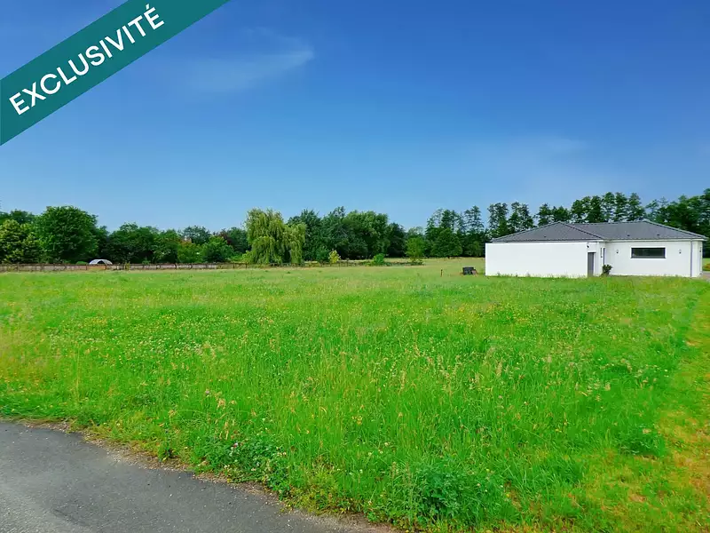 Terrain, 816 m²
