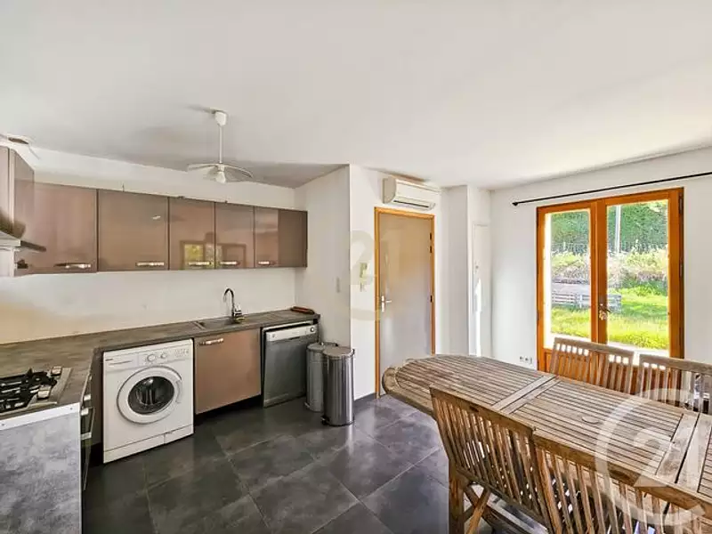 Maison, 222,2 m²