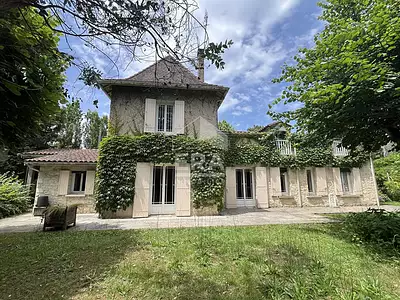 Maison, 204 m²