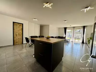 Maison, 93 m²