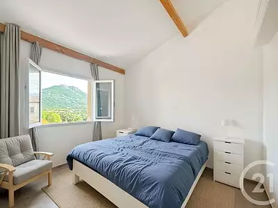 Maison, 246,6 m²