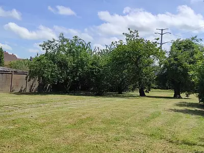 Terrain, 1 050 m²