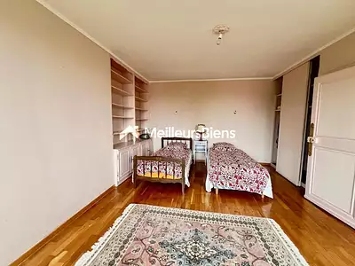 Maison, 243 m²