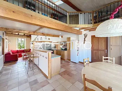 Maison, 240 m²
