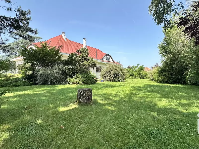 Maison, 275 m²