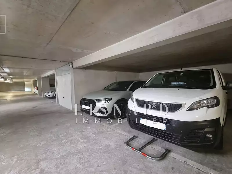 Parking, 12 m²