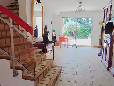 Maison, 240 m²