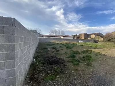 Terrain, 819 m²