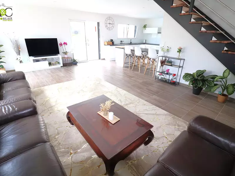 Maison, 144 m²