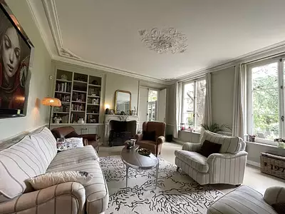 Maison, 279 m²