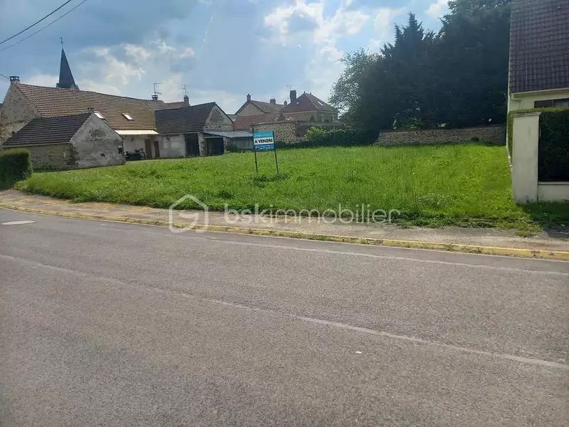 Terrain, 587 m²
