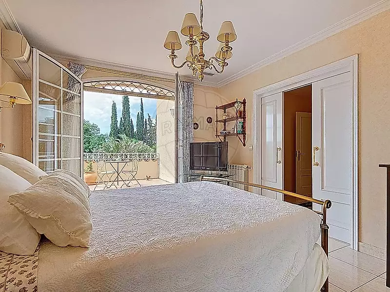 Maison, 310 m²