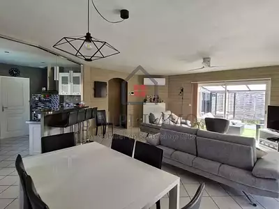 Maison, 153,5 m²