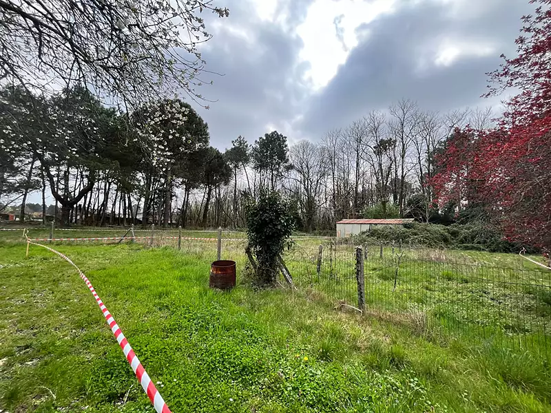 Terrain, 937 m²