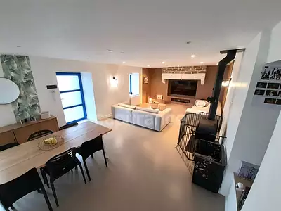 Maison, 163 m²