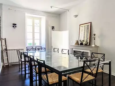 Maison, 904 m²