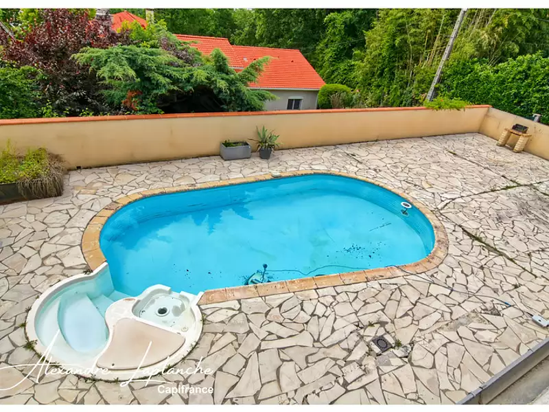 Maison, 177 m²