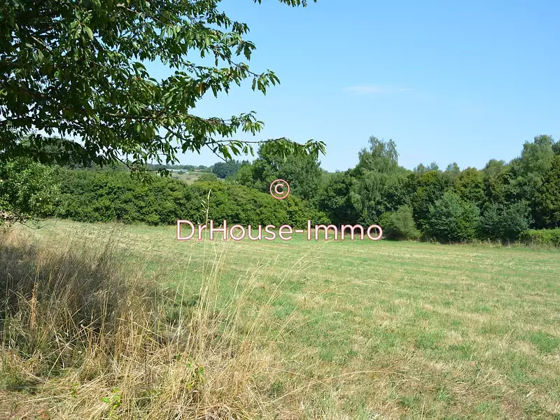 Terrain, 11 100 m²